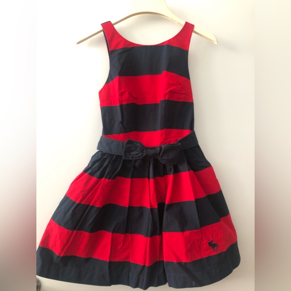 Abercrombie & Fitch beautiful and sexy red & black stripe Dress w Bow NWT size 0
